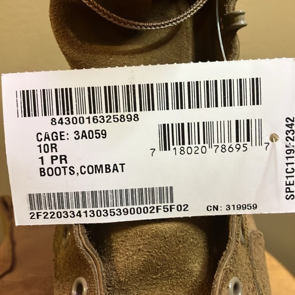 Combat Boots size 10R - Picture 3 of 6